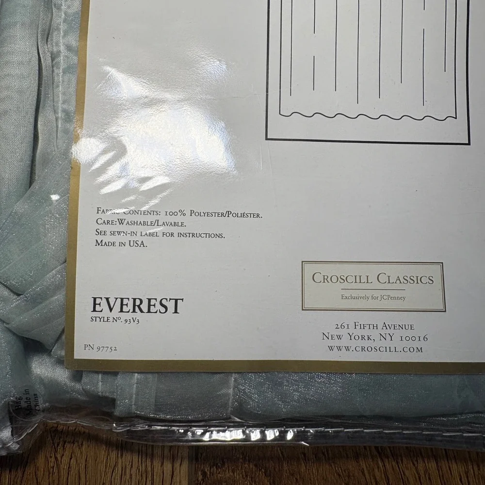 Croscill Classics Everest Green Shower Curtain Seafoam 70x72 NEW whimsigoth USA